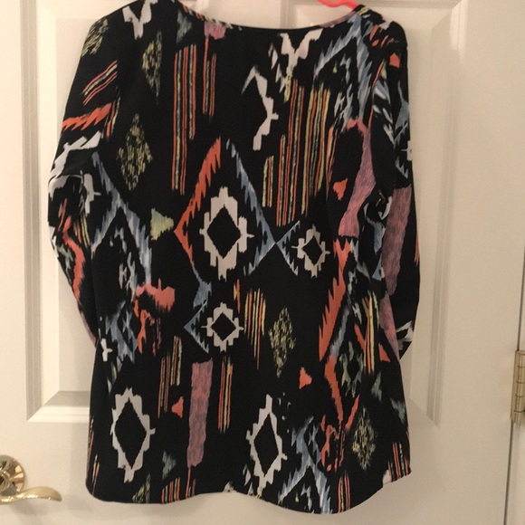 Colorful Patterned Blouse - Picture 3 of 3